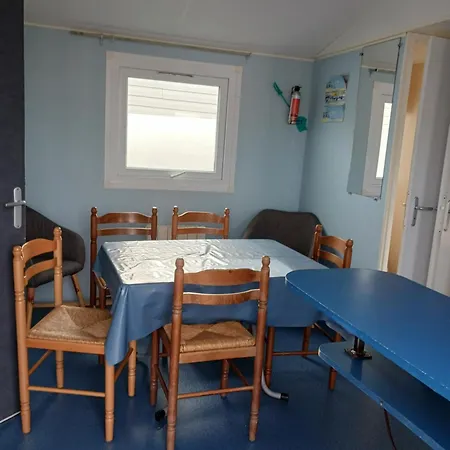 Mobil L42 אתר קמפינג